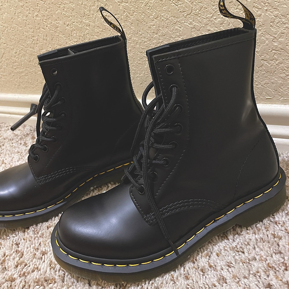Doc / Dr. Martens black smooth leather lace-up combat boots